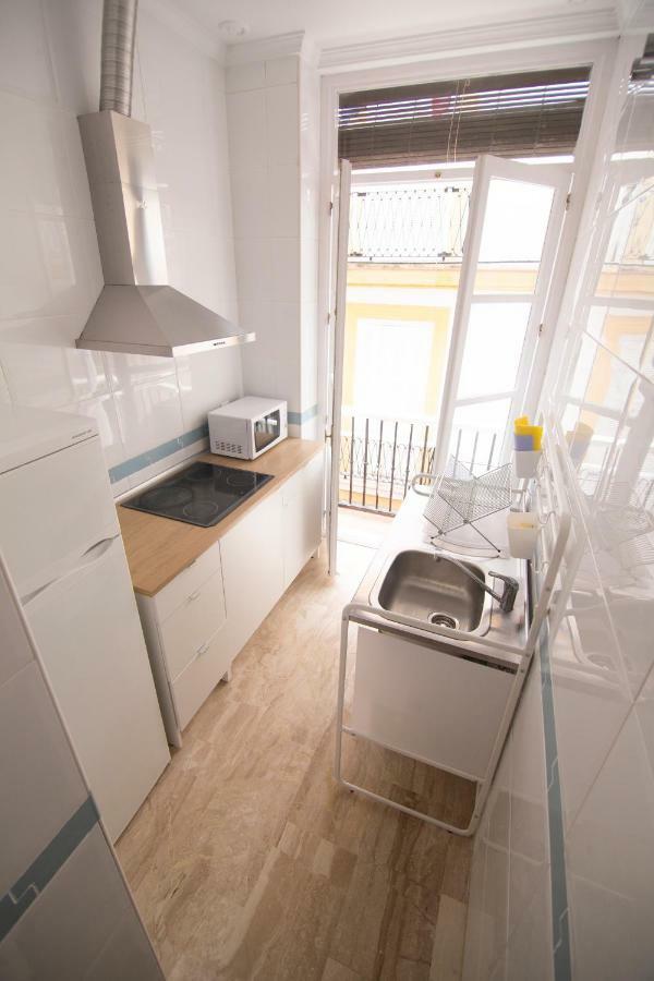 Apartamento Extraordinario Piso Junto Playa Y En Pleno Centro Cádiz